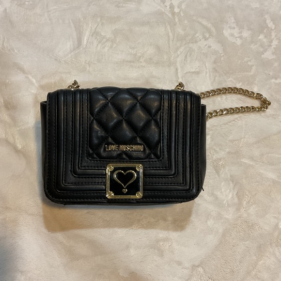 Love Moschino Handbags - Real Love Moschino Crossbody, black & gold quilted leather
